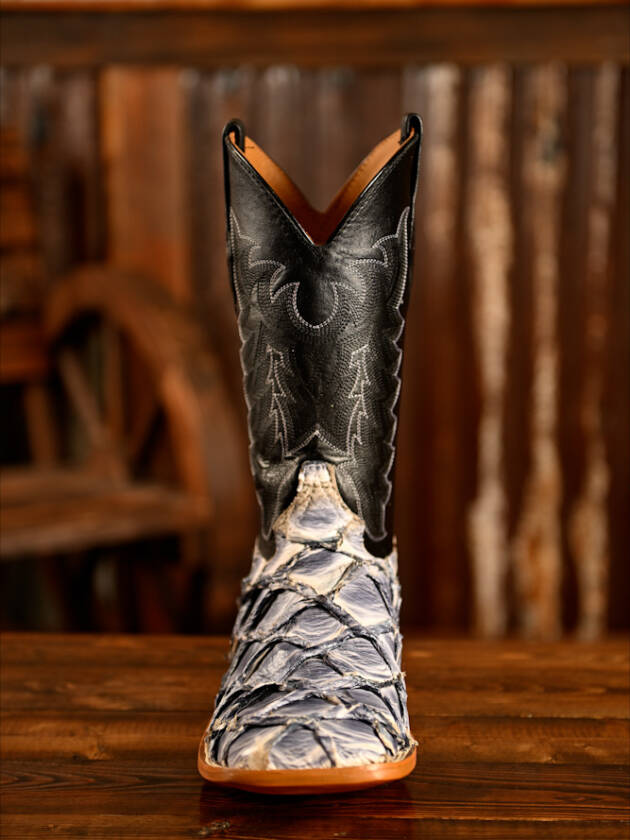 ZWW BLUE JEAN PIRARUCU FISH